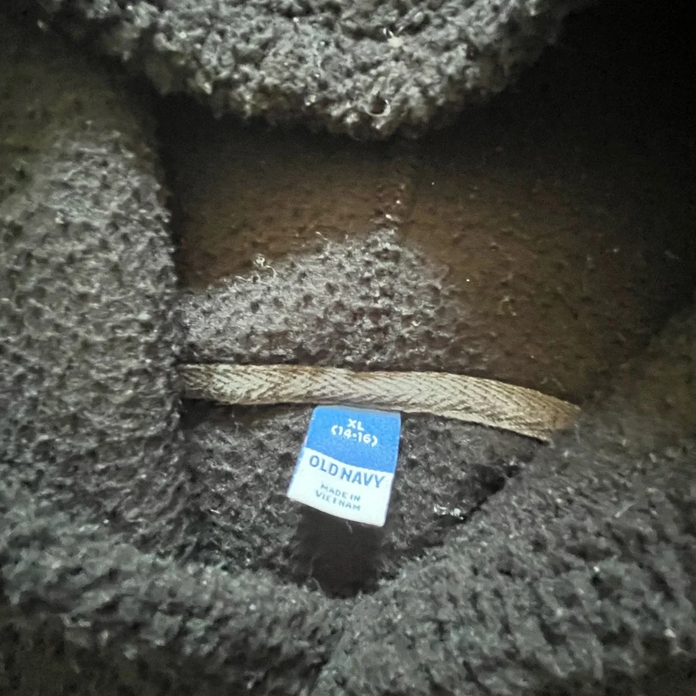 Old Navy Black Fleece Pullover Hoodie – Size XL